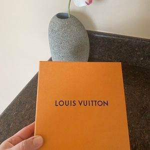 Louis Vuitton box 🎁🎁🎁🎁🎉🎉🎉❤️♥️